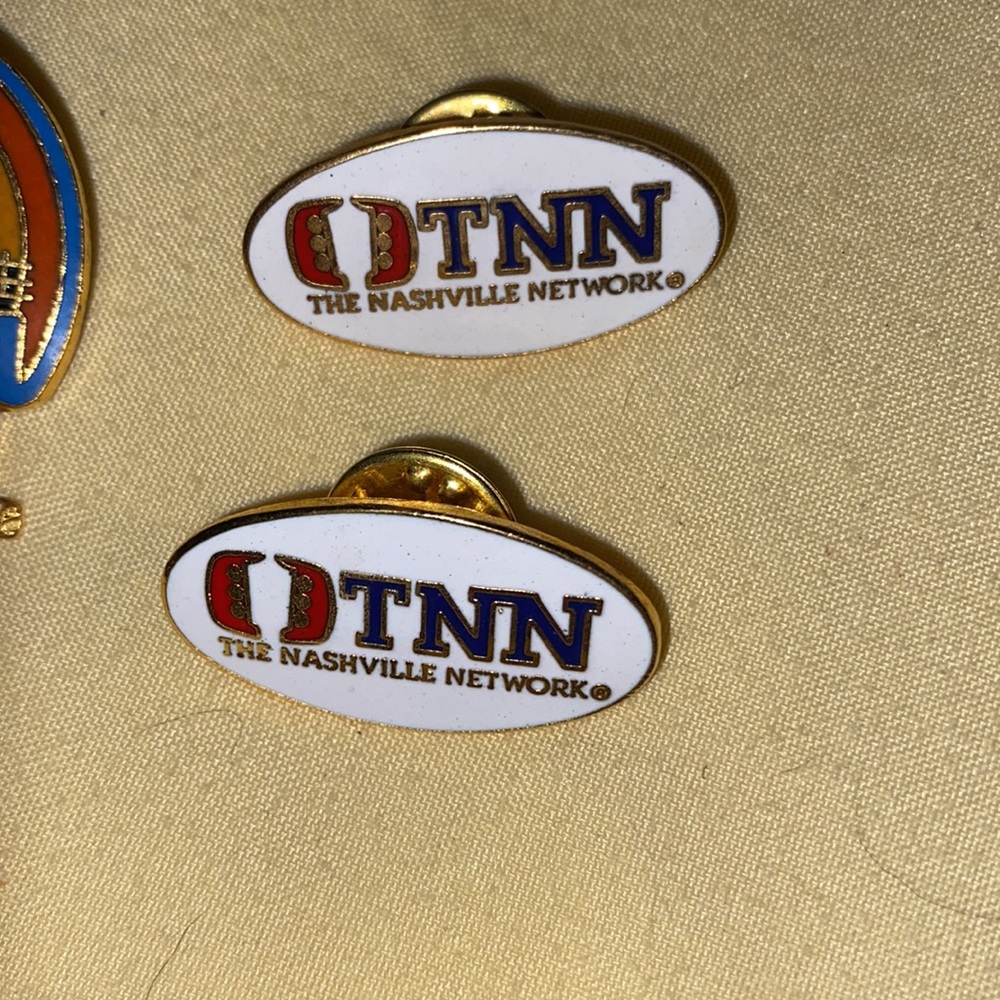 Vintage Collector Pins-NASCAR,Nashville,Olympics,Carnival Cruise,Others- - Picture 5 of 14